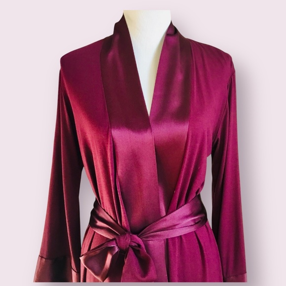 Josie Natori Silk Essential Wrap Robe - Picture 6 of 11